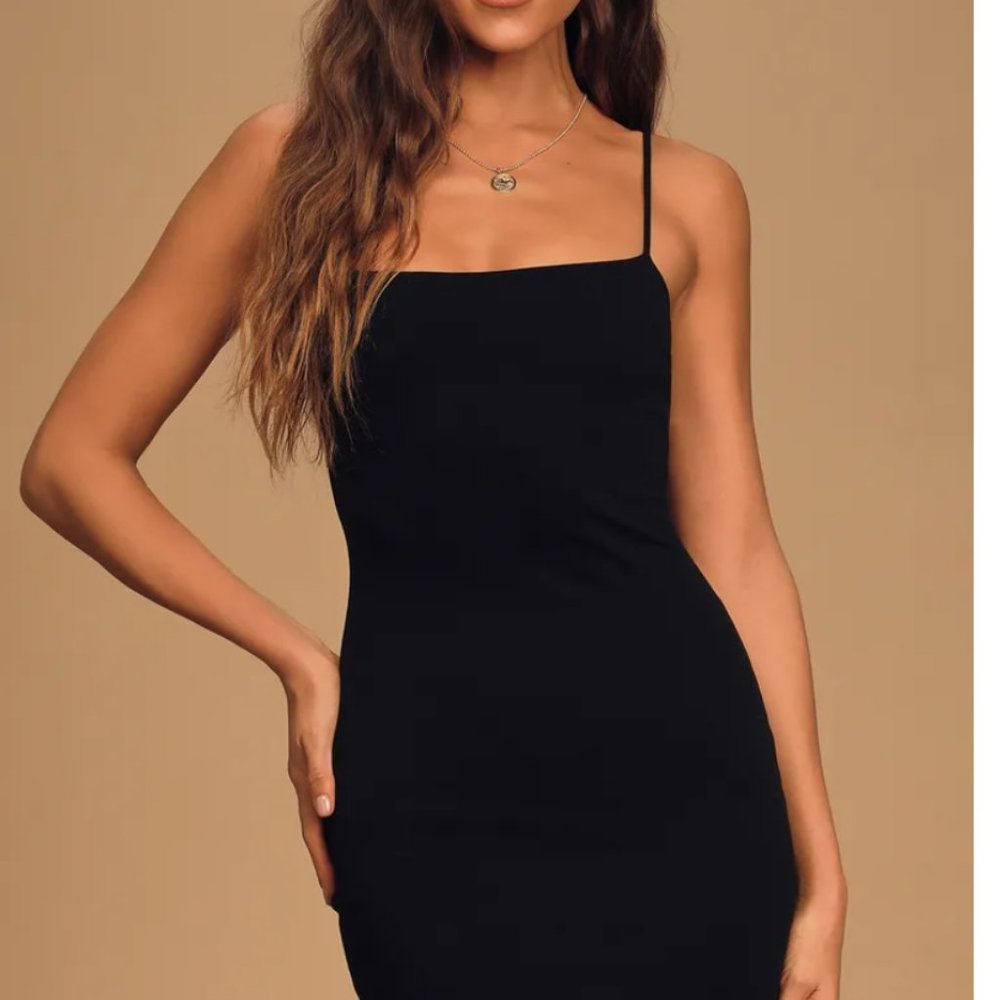 Lulu’s Little Black Dress